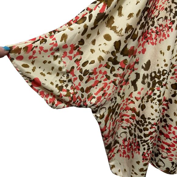 AvenueSTUDIO Womens Poncho Top 30/32 Beige Animal Print Flowy Blouse Boho‎ Chic - Picture 6 of 9